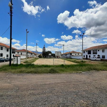 Aparta Hotel El Refugio De Maria Villa de Leyva Buitenkant foto